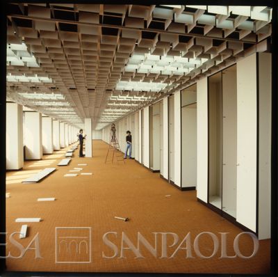 Cariplo, Centro Elettronico (C.E.): Milano, Via Lorenteggio, ante luglio 1979 (foto di Dino Sala)