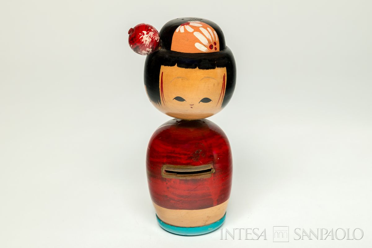 Giappone, [Postal Savings Bureau], salvadanio a forma di bambola Kokeshi, 1960 ca. - 1967