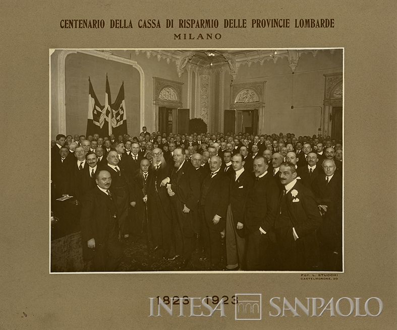 Luigi Stucchi, ritratto degli amministratori durante la celebrazioni del centenario della Cariplo, 1923