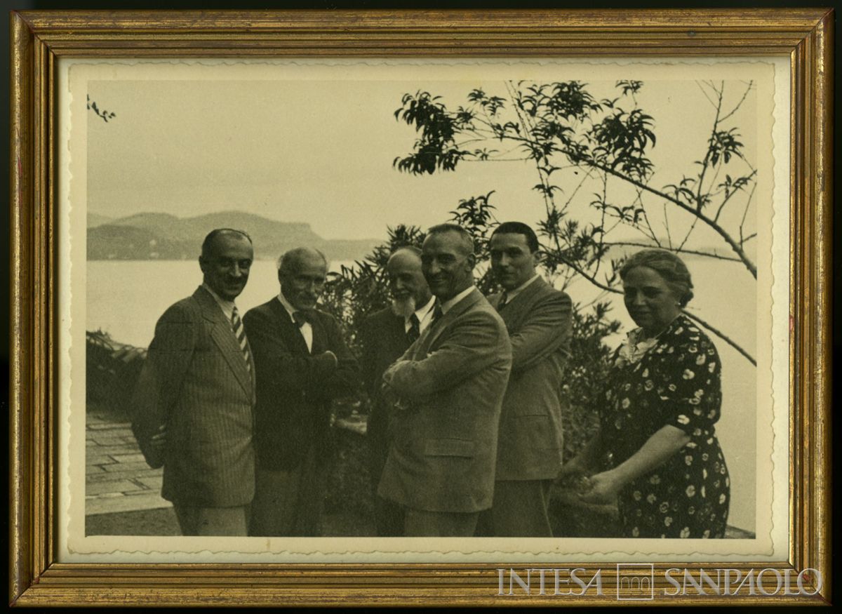 Arturo Toscanini al 50° della prima direzione del Maestro, Isolino di San Giovanni, Lago Maggiore, 25 giugno 1936 (fotografo sconosciuto)