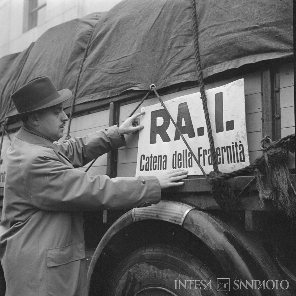 Alluvione del Polesine, aiuti umanitari, 20 novembre 1951. Publifoto