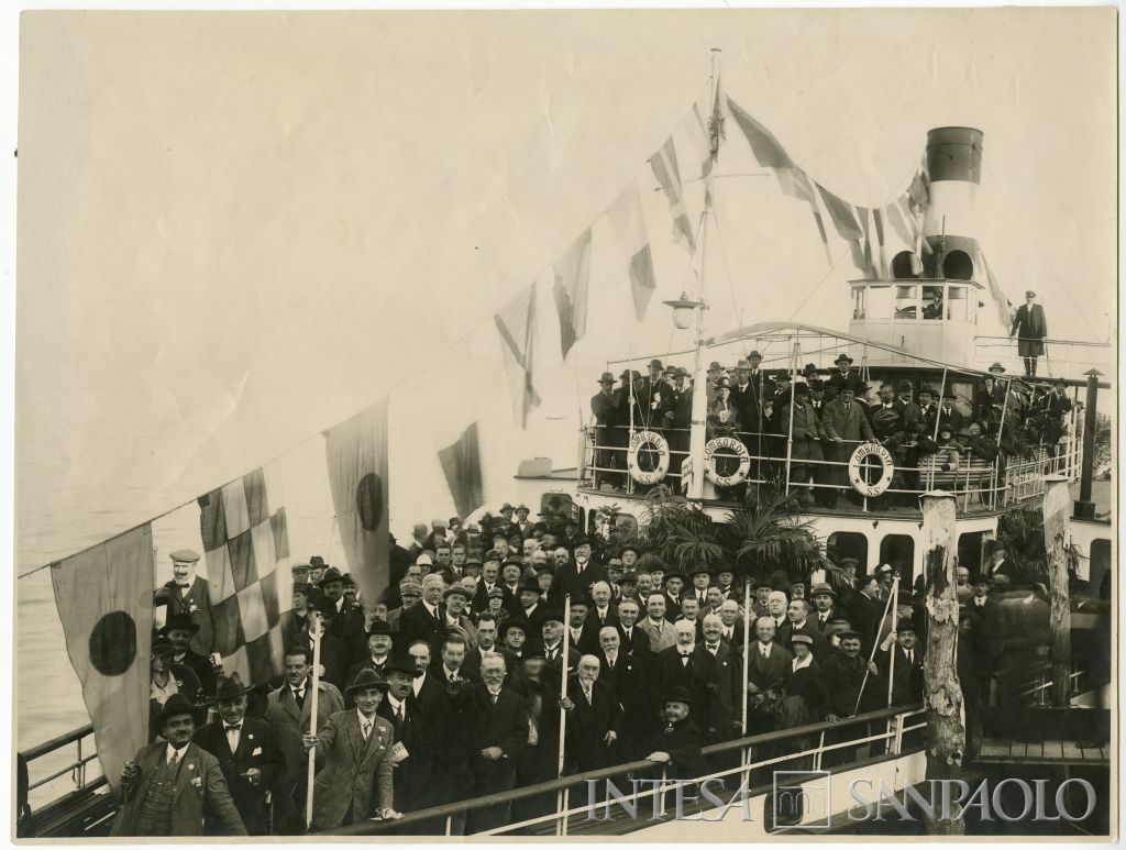 Vincenzo Aragozzini, I congressisti in gita, 28 ottobre 1924