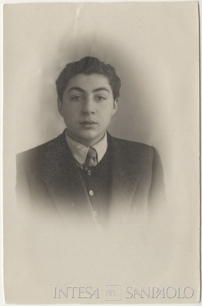 Fototessera del fascicolo personale, 1943