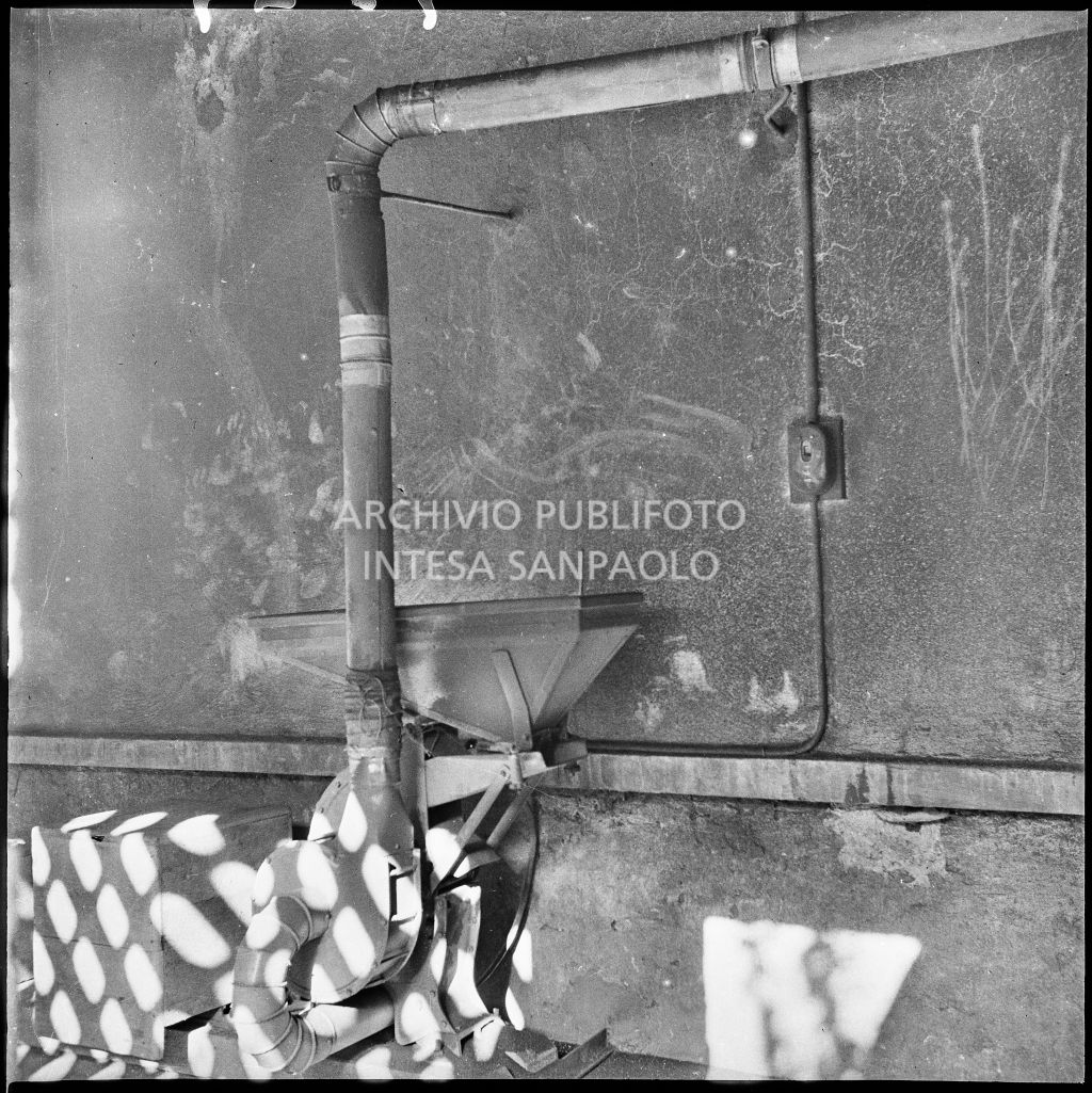 Macchinario presso lo stabilimento industriale Aldo Leonetti<br>24324