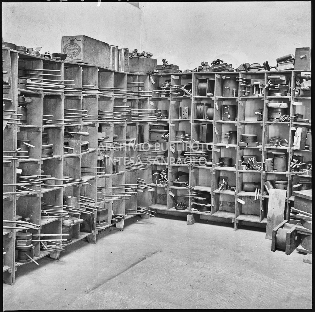 Magazzino stampi presso lo stabilimento industriale Aldo Leonetti<br>24326