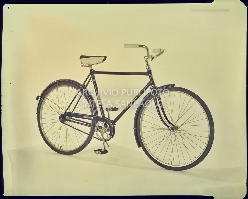 Bicicletta Bianchi da uomo, modello Bianchisport di colore nero dotato di freno "contropedale"<br>3628