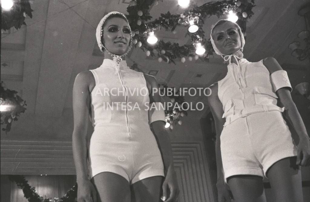Un momento della sfilata Moda Mare 1968 a Capri<br>728971/15