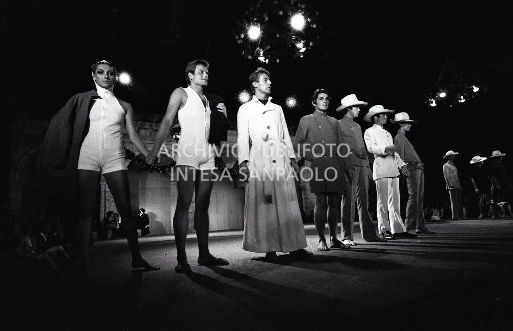 Un momento della sfilata Moda Mare 1968 a Capri<br>728971/17