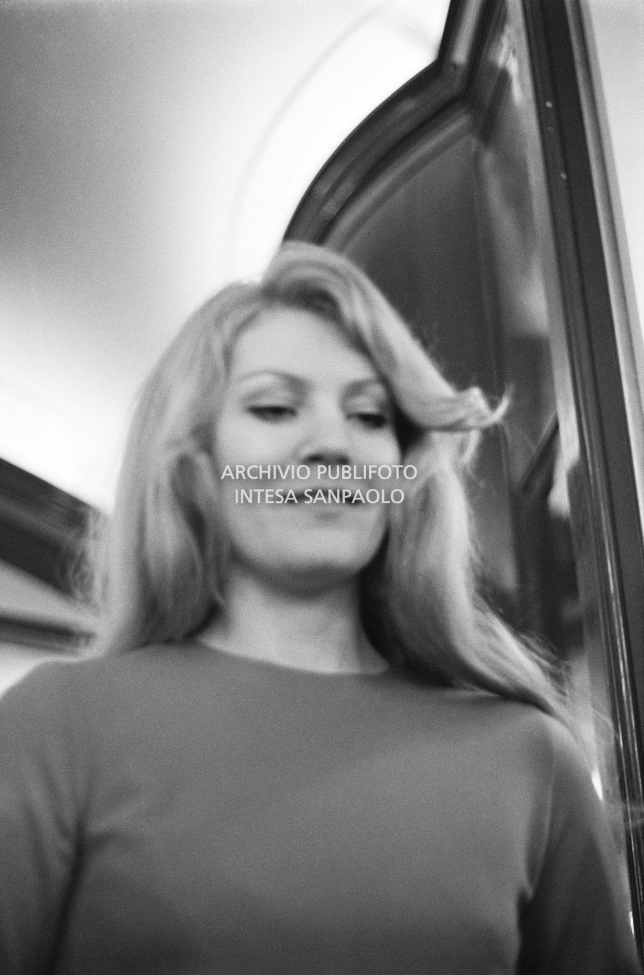 Primo piano di Anna German alla Terrazza Martini di Milano<br>727363/4