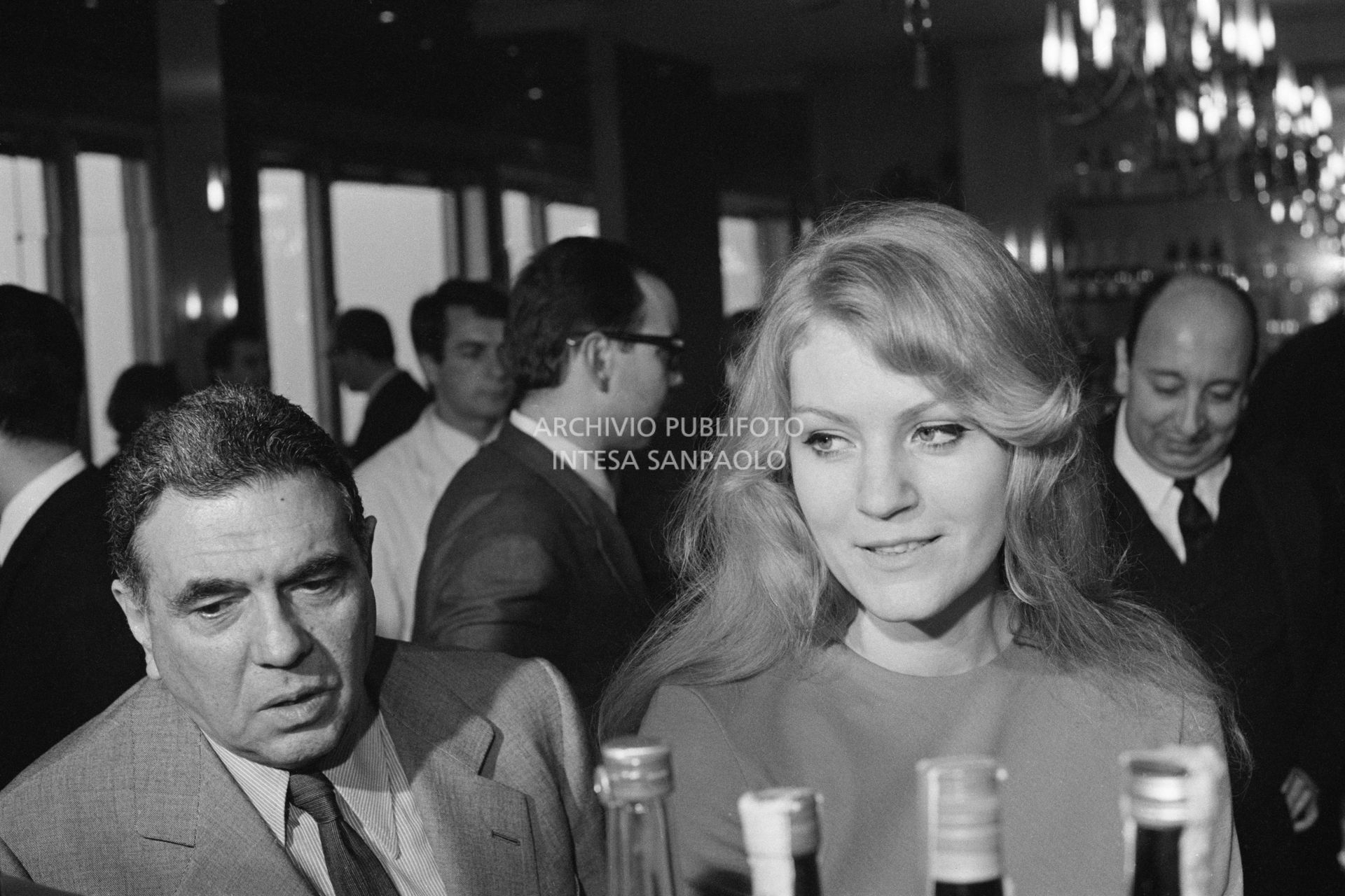 Anna German alla Terrazza Martini di Milano<br>727363/8