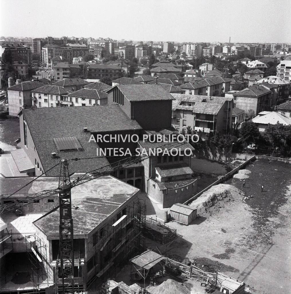 Ripresa dall'alto della zona vicino a via Cagliero e via Stefini a Milano