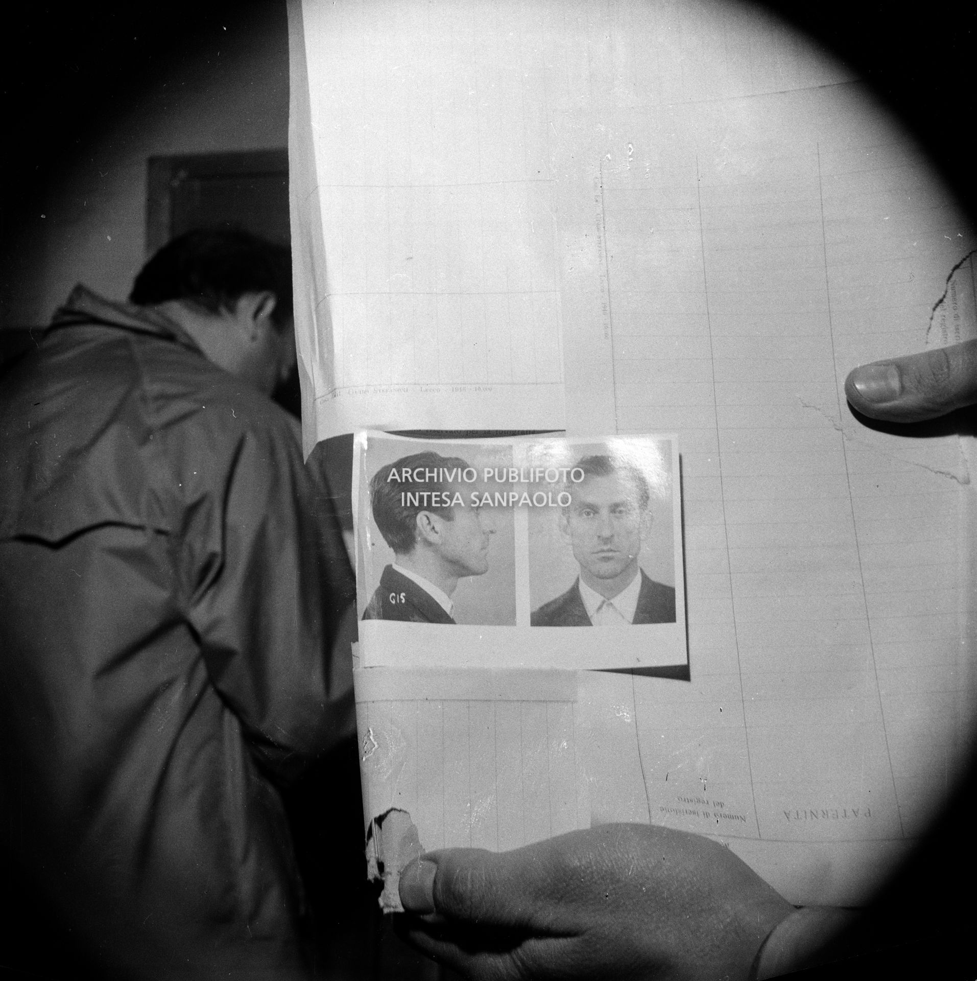 Riproduzione della foto segnaletica di Ferdinando Russo, uno dei componenti della banda di via Osoppo