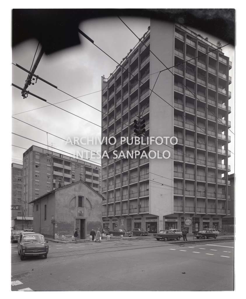 Santuario della Madonna del Pilastrello in via Vittorio Veneto a Bresso