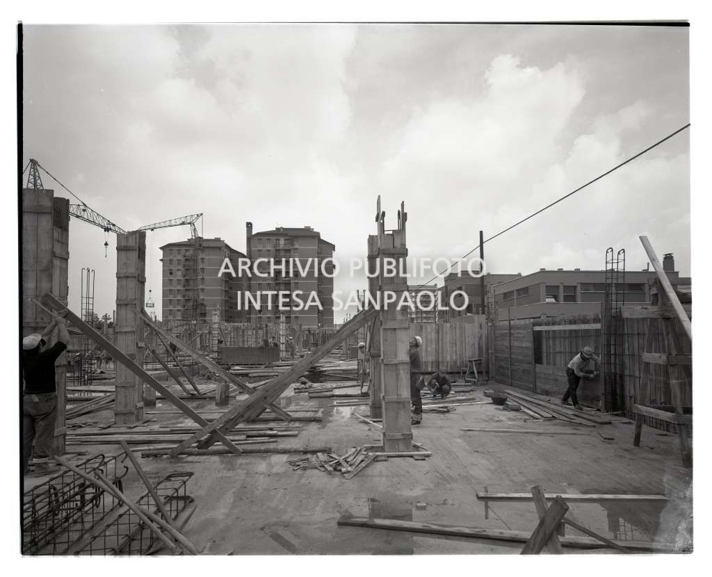 Bresso, lavori presso cantiere