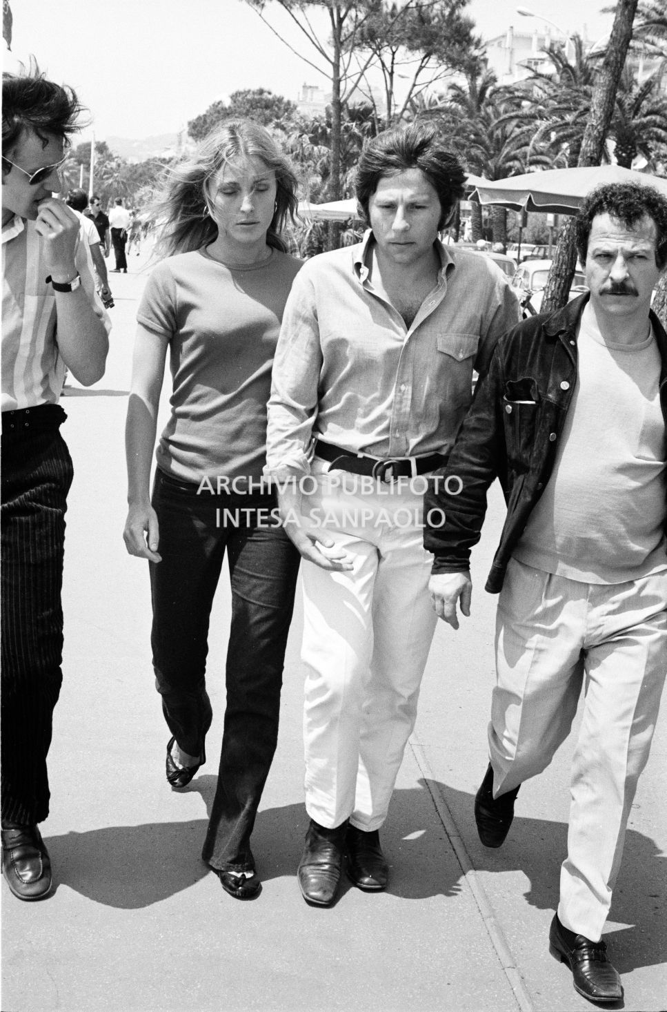 Roman Polański e Sharon Tate sulla Croisette a Cannes nei giorni del Festival