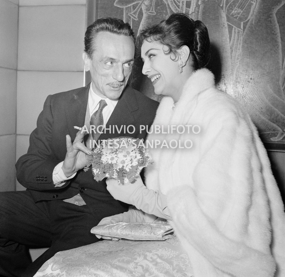 Eduardo De Filippo e Gina Lollobrigida<br>234849