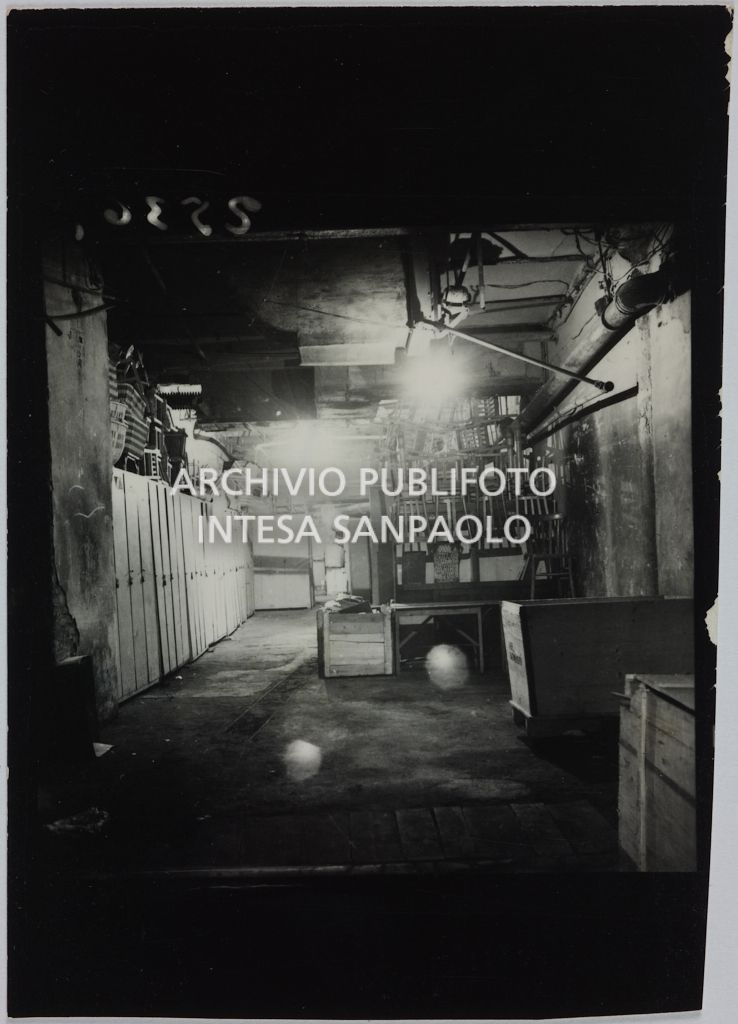 Rinascente. Upim. Via Agnello (Vendita in rifugio)