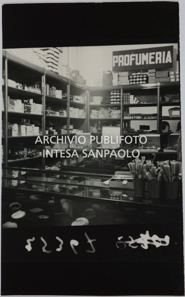 Rinascente. Upim. Via Agnello (Vendita in rifugio)