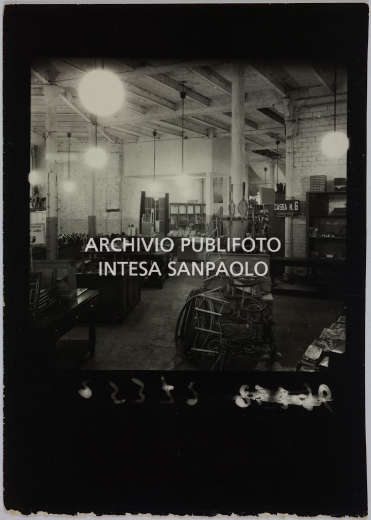 Rinascente. Upim. Via Agnello (Vendita in rifugio)