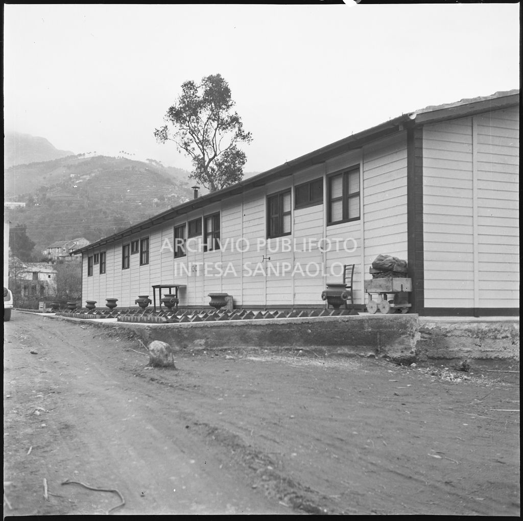 Scorcio esterno di un nuovo capannone dello stabilimento Belsana<br>26690