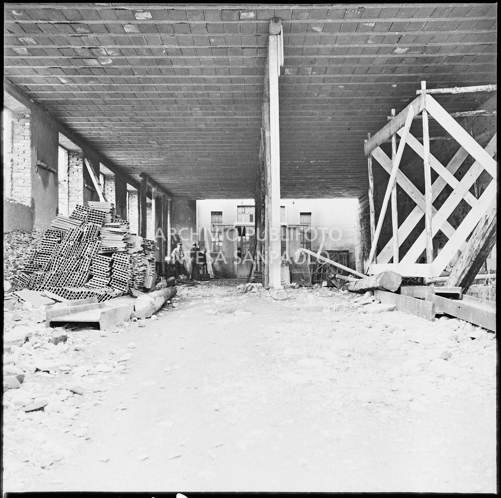 Cantiere di ricostruzione dello stabilimento Belsana danneggiato dai bombardamenti<br>26699