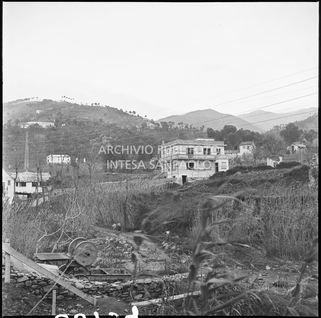 Cantiere di ricostruzione dello stabilimento Belsana danneggiato dai bombardamenti<br>26734