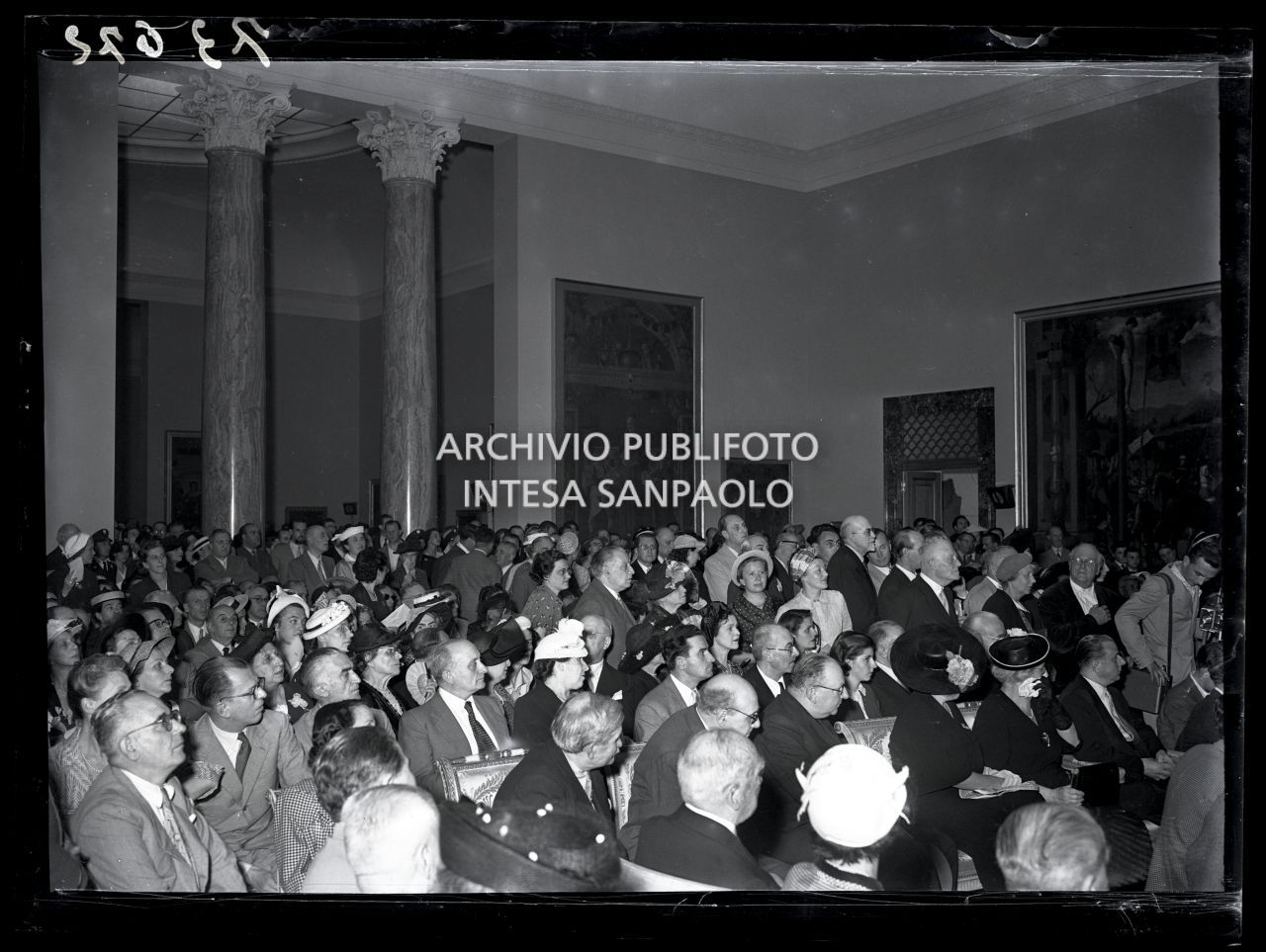 Pubblico alla cerimonia inaugurale della Pinacoteca di Brera ricostruita<br>73672