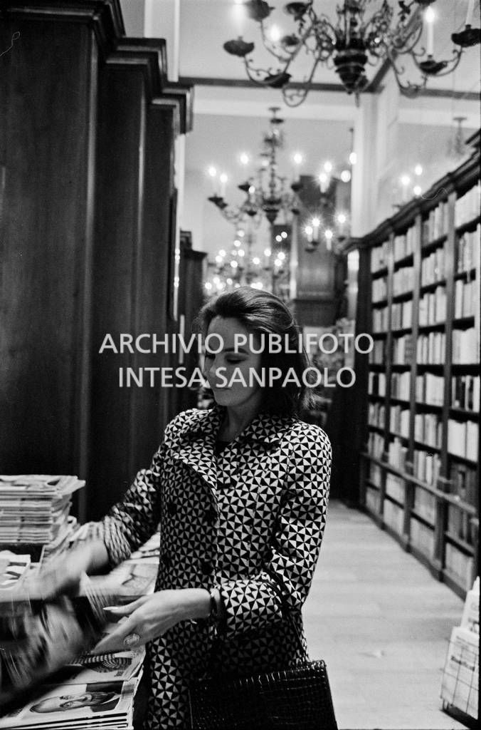 Leslie Caron in libreria<br>727365/17