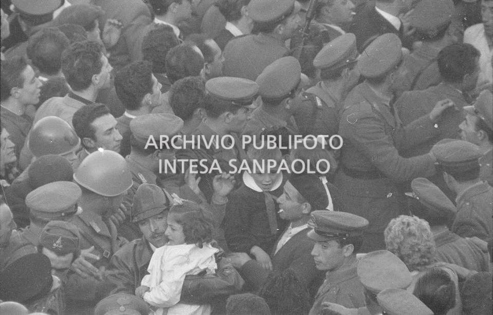 I bambini, della scuola elementare di Terrazzano, frazione di Rho in provincia di Milano, messi in salvo dopo essere stati sequestrati dai due fratelli Santato