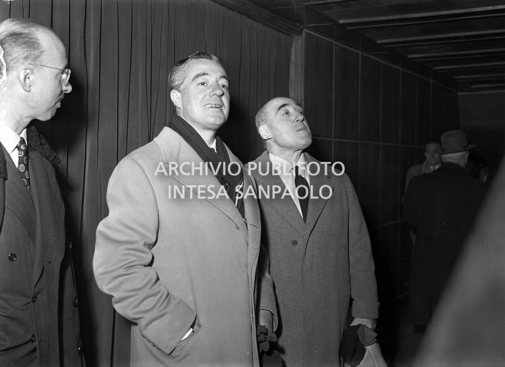 Anteprima del film "Miracolo a Milano": Vittorio De Sica (a sinistra) e Cesare Zavattini<br>87923