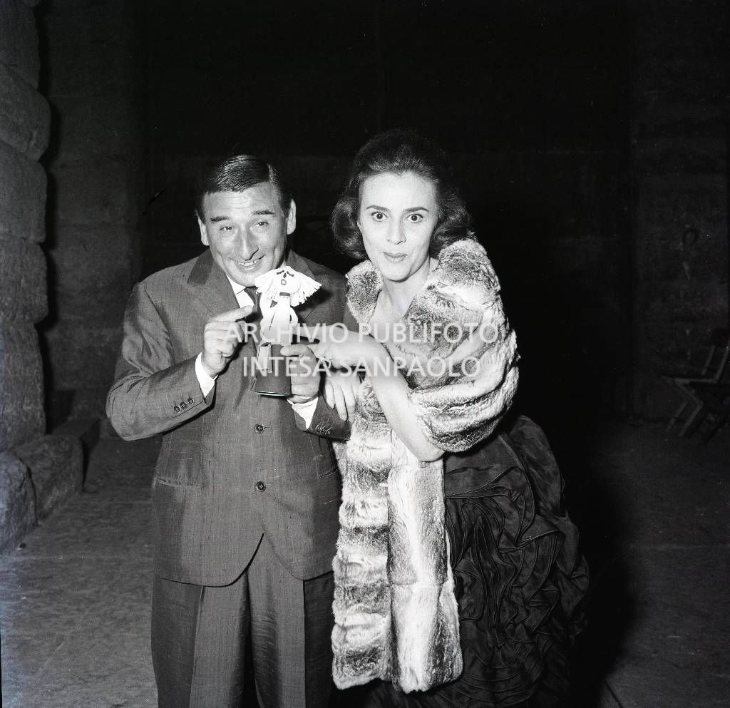 Renato Rascel e Nuccia Bongiovanni ritratti in occasione del "Musichiere"