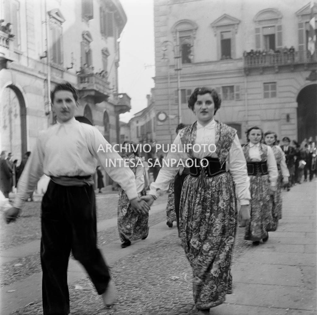 Sfilata al Carnevale di Ivrea<br>120165