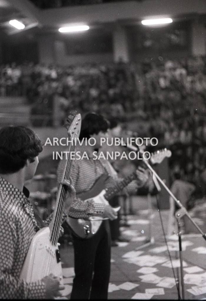 Concerto alla I rassegna internazionale di musica Beat<br>726219/30