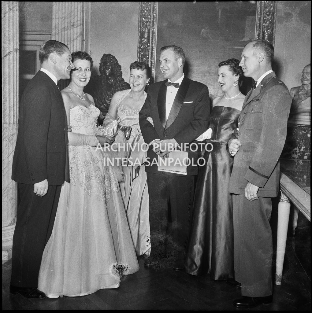 Inaugurazione della stagione lirica al Teatro alla Scala con l'opera "La Vestale", di Gaspare Spontini, con la regia di Luchino Visconti e diretta da Antonino Votto