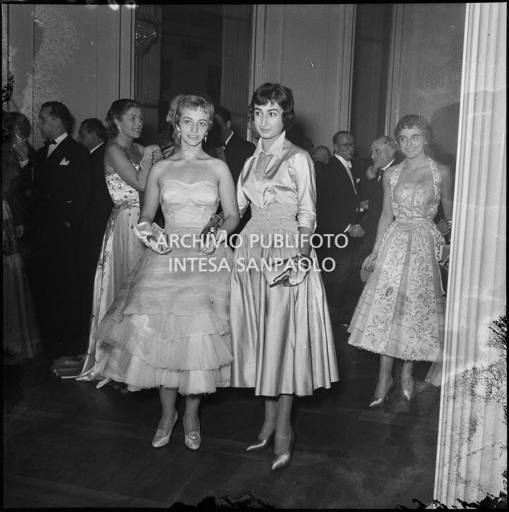 Inaugurazione della stagione lirica al Teatro alla Scala con l'opera "La Vestale", di Gaspare Spontini, con la regia di Luchino Visconti e diretta da Antonino Votto