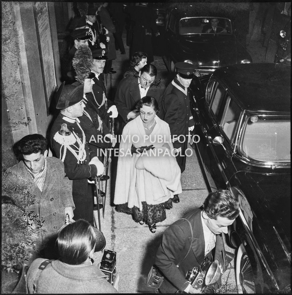 Inaugurazione della stagione lirica 1955-1956 del Teatro alla Scala con l'opera "Norma" di Vincenzo Bellini, diretta da Antonino Votto con la regia di Margherita Wallmann