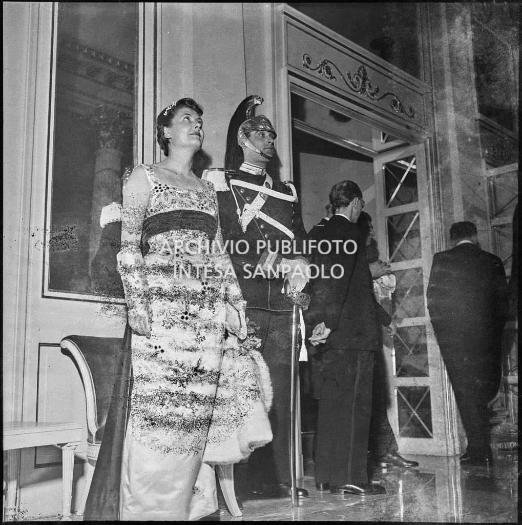 Inaugurazione della stagione lirica 1955-1956 del Teatro alla Scala con l'opera "Norma" di Vincenzo Bellini, diretta da Antonino Votto con la regia di Margherita Wallmann