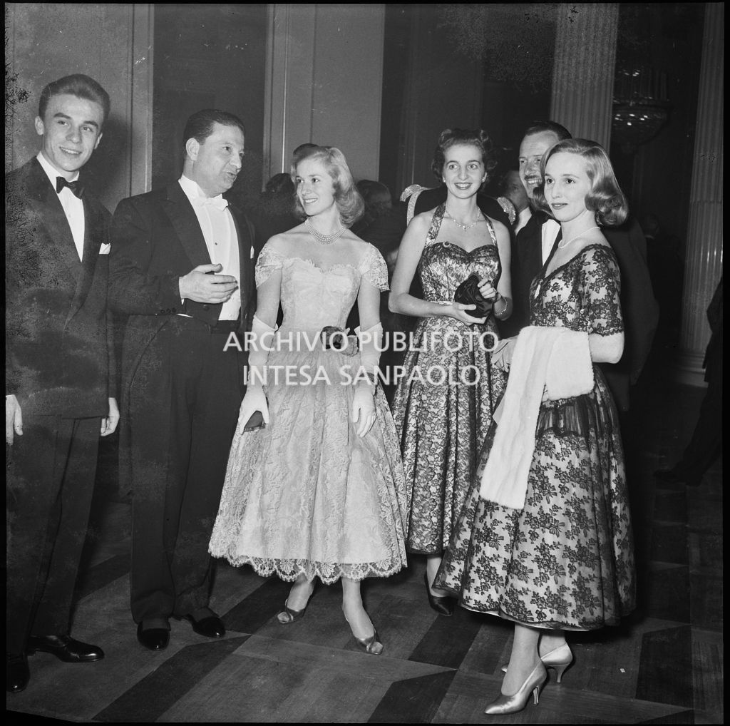 Inaugurazione della stagione lirica 1955-1956 del Teatro alla Scala con l'opera "Norma" di Vincenzo Bellini, diretta da Antonino Votto con la regia di Margherita Wallmann