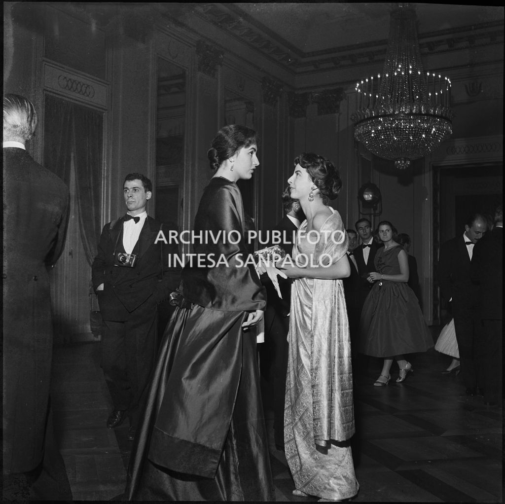 Inaugurazione della stagione lirica 1956-1957 del Teatro alla Scala con l'opera "Aida" di Giuseppe Verdi, diretta da Antonino Votto con la regia di Franco Enriquez