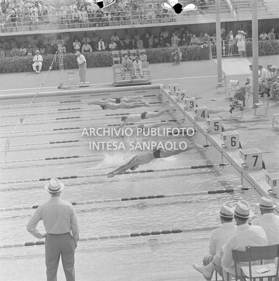 Gara di nuoto maschile allo Stadio del Nuoto, XVII Olimpiade a Roma