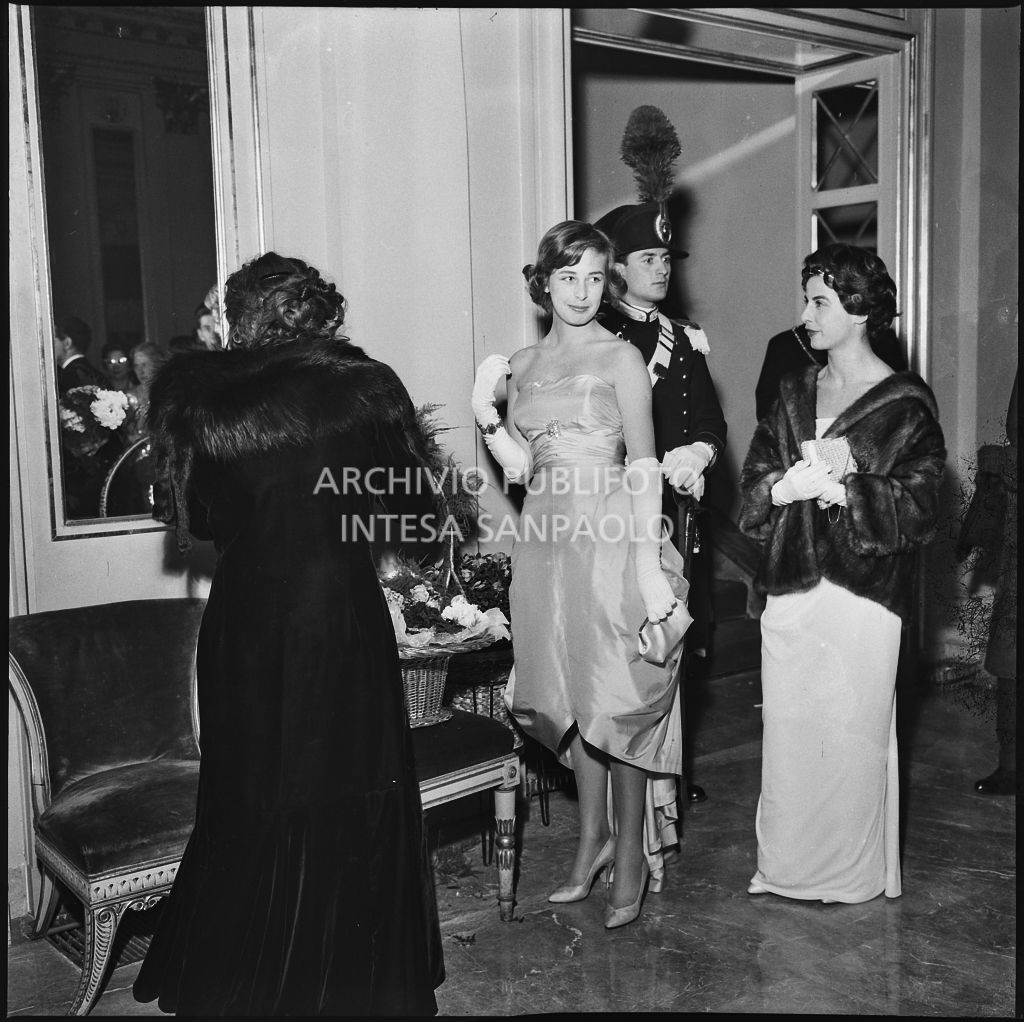 Inaugurazione della stagione lirica 1958-1959 del Teatro alla Scala con l'opera "Turandot", di Giacomo Puccini, diretta da Antonino Votto con la regia di Margherita Wallmann