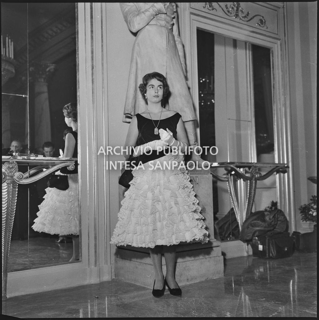 Inaugurazione della stagione lirica 1958-1959 del Teatro alla Scala con l'opera "Turandot", di Giacomo Puccini, diretta da Antonino Votto con la regia di Margherita Wallmann