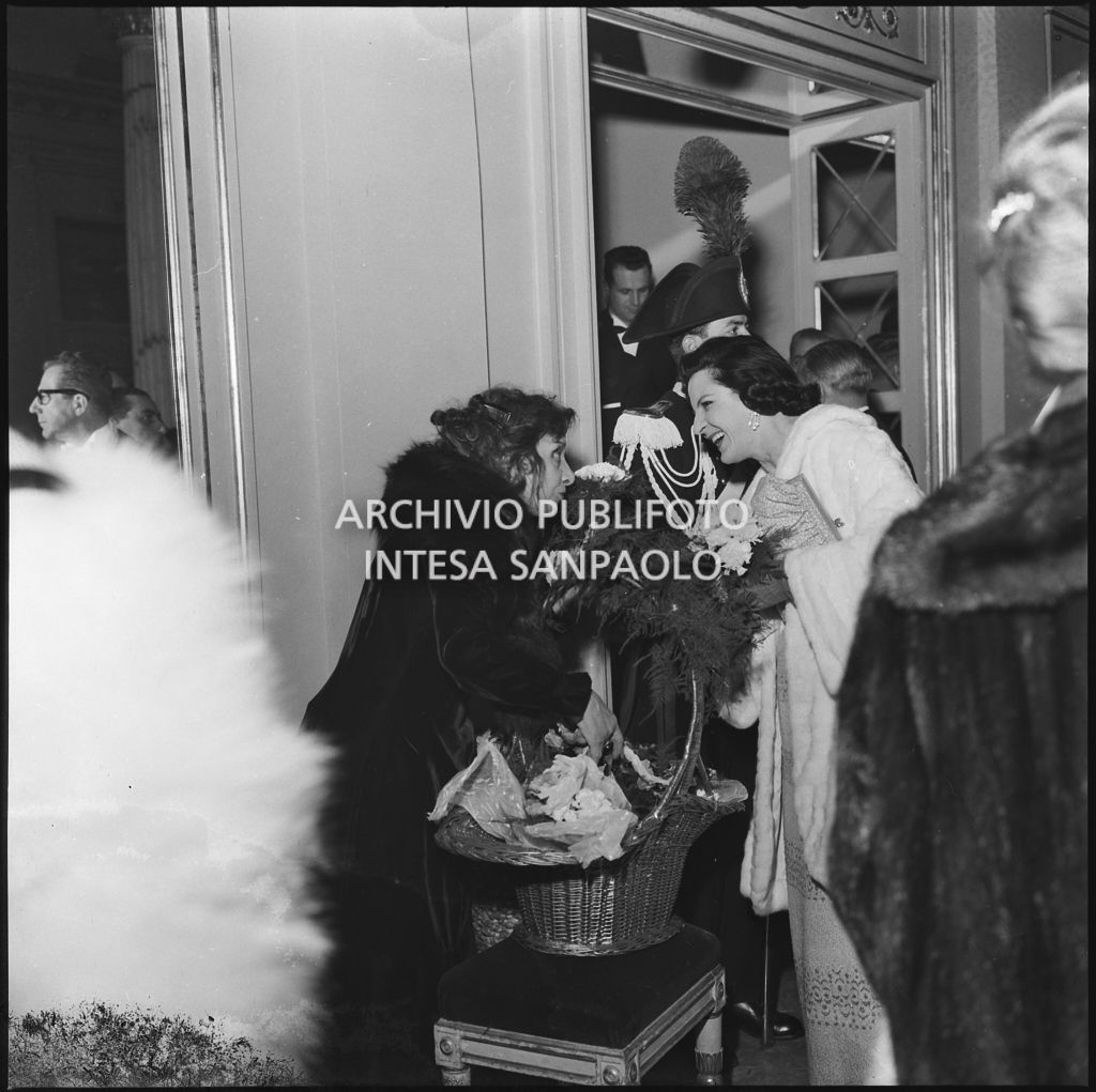 Inaugurazione della stagione lirica 1958-1959 del Teatro alla Scala con l'opera "Turandot", di Giacomo Puccini, diretta da Antonino Votto con la regia di Margherita Wallmann