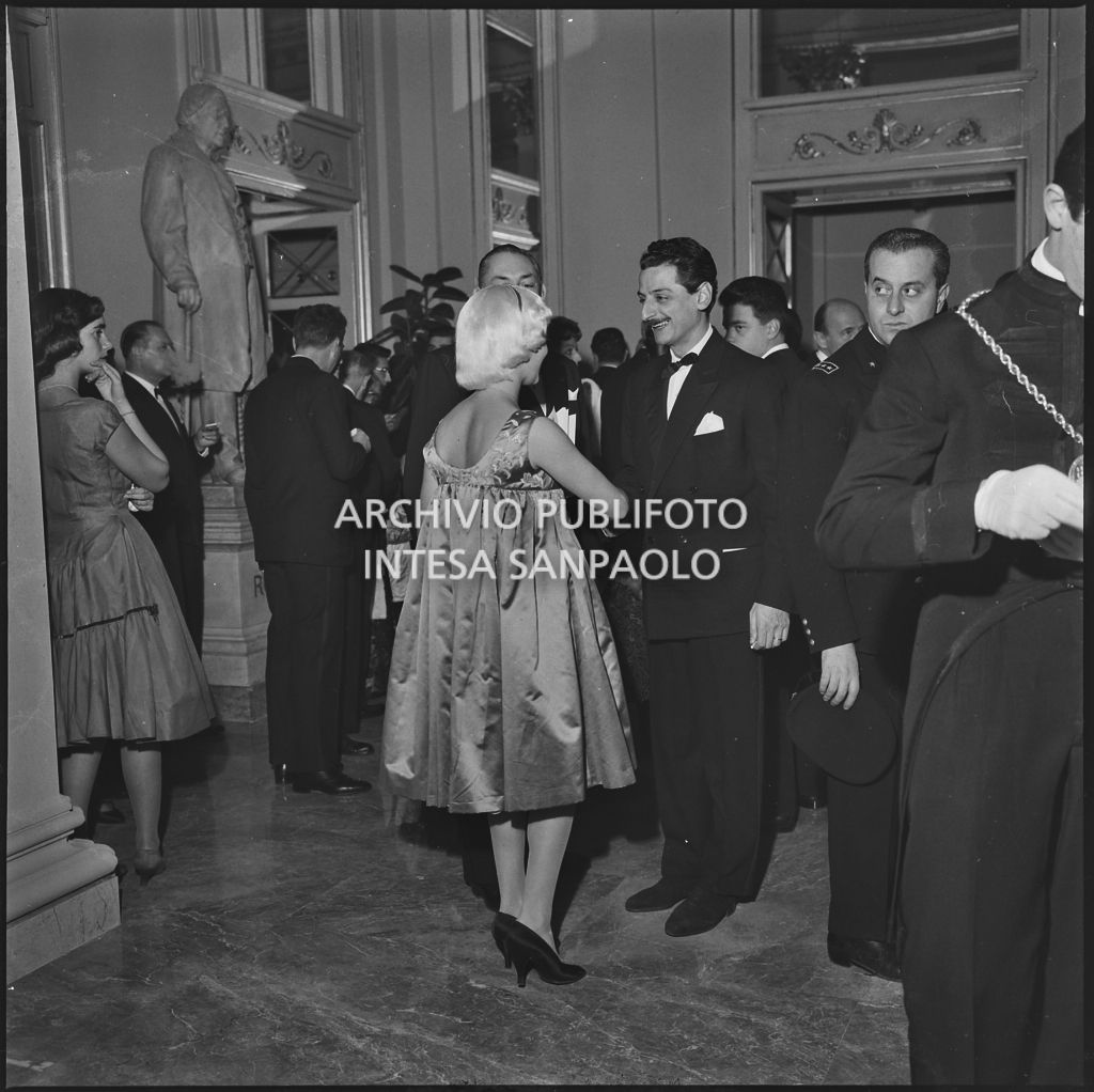 Inaugurazione della stagione lirica 1958-1959 del Teatro alla Scala con l'opera "Turandot", di Giacomo Puccini, diretta da Antonino Votto con la regia di Margherita Wallmann