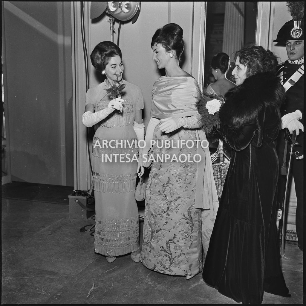 Inaugurazione della stagione lirica 1959-1960 del Teatro alla Scala con l'opera "Otello" di Giuseppe Verdi, diretta da Antonino Votto con la regia di Margherita Wallmann