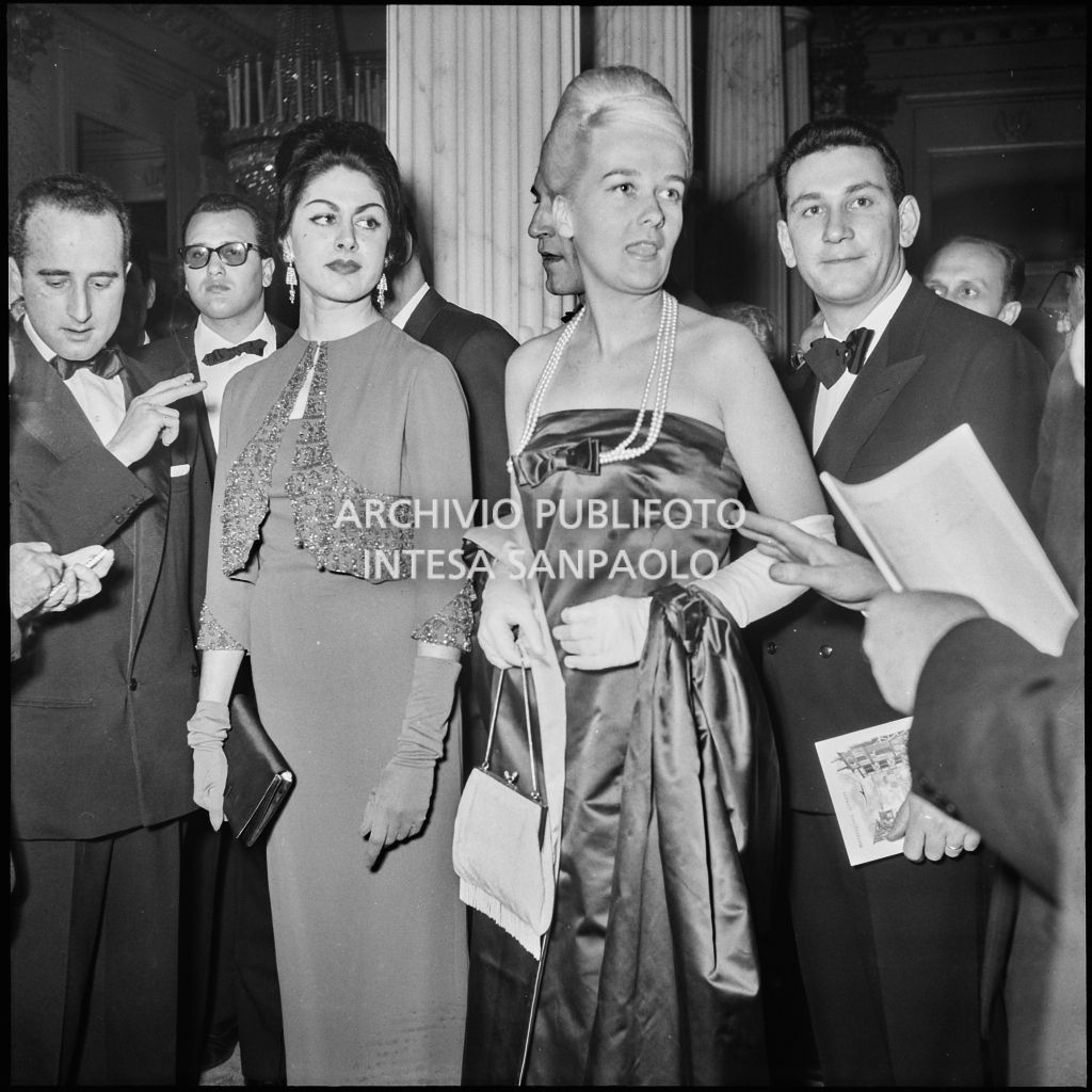 Inaugurazione della stagione lirica 1960-1961 del Teatro alla Scala con l'opera "Poliuto" di Gaetano Donizetti, diretta da Antonino Votto con la regia di Herbert Graf