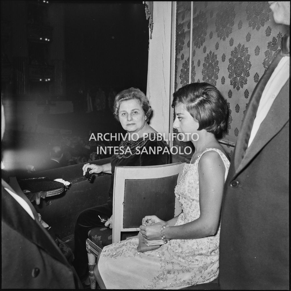 Inaugurazione della stagione lirica 1960-1961 del Teatro alla Scala con l'opera "Poliuto" di Gaetano Donizetti, diretta da Antonino Votto con la regia di Herbert Graf
