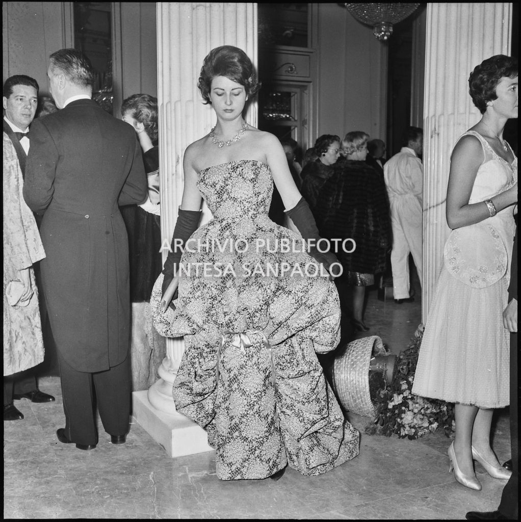 Inaugurazione della stagione lirica 1960-1961 del Teatro alla Scala con l'opera "Poliuto" di Gaetano Donizetti, diretta da Antonino Votto con la regia di Herbert Graf