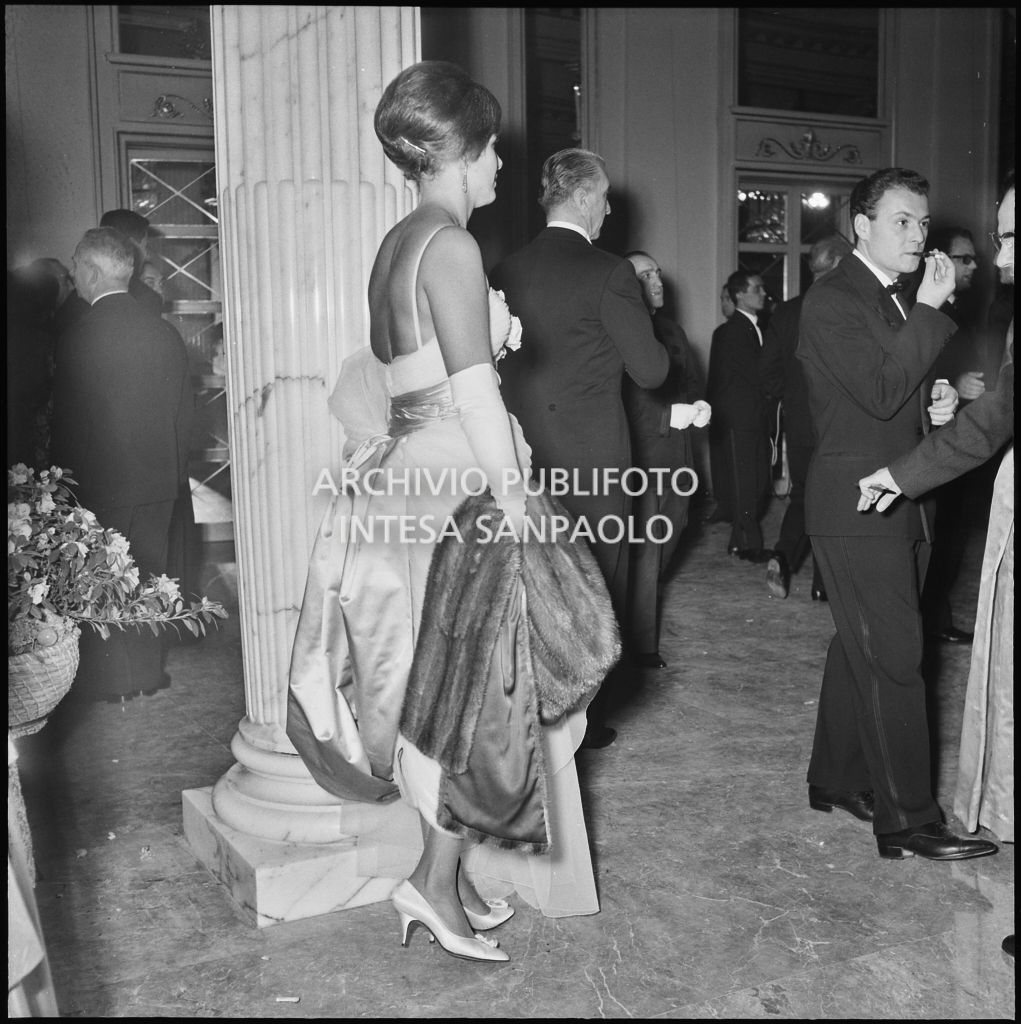 Inaugurazione della stagione lirica 1960-1961 del Teatro alla Scala con l'opera "Poliuto" di Gaetano Donizetti, diretta da Antonino Votto con la regia di Herbert Graf