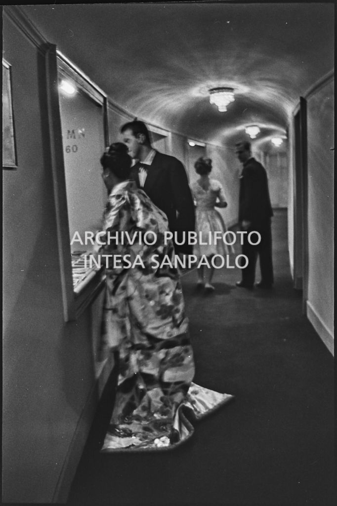 Inaugurazione della stagione lirica 1960-1961 del Teatro alla Scala con l'opera "Poliuto" di Gaetano Donizetti, diretta da Antonino Votto con la regia di Herbert Graf